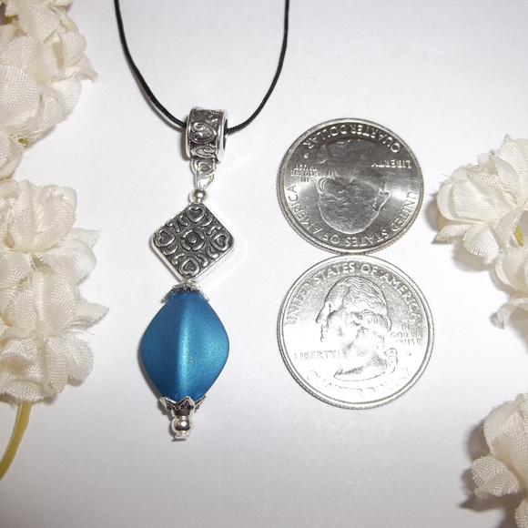 Blue Beaded Necklace Pendant Adjustable Handmade Jewelry Gift Idea Her NWT 4790 - Picture 8 of 8